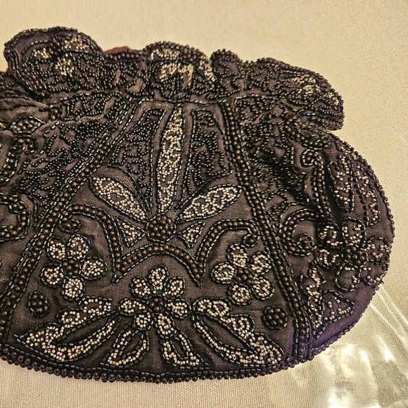 Vintage Black Beaded Wristlet - Picture 3 of 9